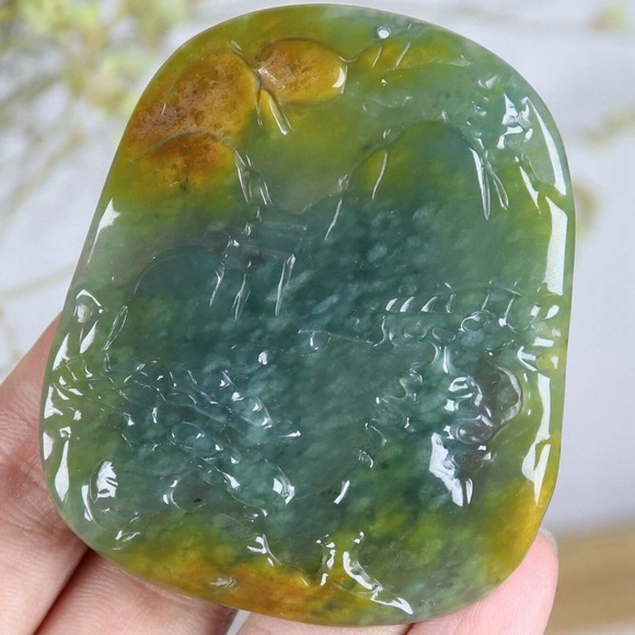 Certified green yellow 100% Natural A Jade jadeite landscape Pendant - Picture 6 of 12